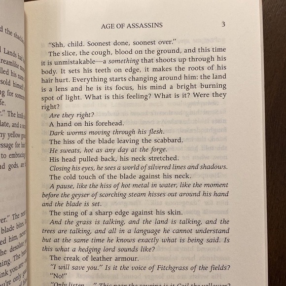 Age of Assassins by RJ Barker (paperback) 1: The Wounded Kingdom - Picture 4 of 7